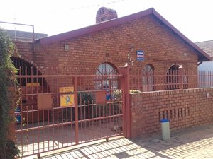4 Bed House in Laudium