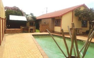 4 Bedroom House in Suideroord