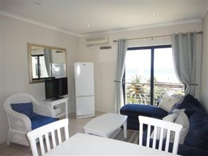 2 Bed Apartment in Gordons Bay Central