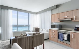 2 Bedroom Apartment in Bloubergrant