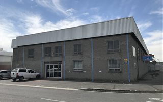 1349 m² Industrial space in Elsies River