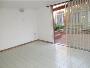 1 Bed Garden Cottage in River Club
