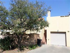 2 Bed Townhouse in Willow Park Manor