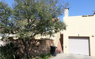 2 Bedroom Townhouse in Willow Park Manor