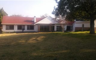 6 Bedroom House in Kensington B