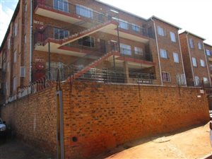 2 Bed Apartment in Kempton Park Central