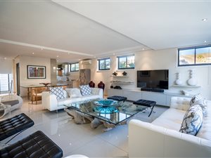 4 Bed House in Bantry Bay