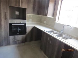 3 Bed Townhouse in Ravenswood