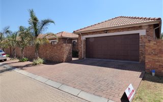 3 Bedroom Cluster in Bartlett