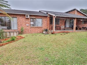 3 Bed House in Meerensee