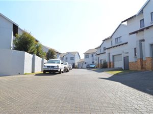 2 Bed Duplex in Halfway Gardens