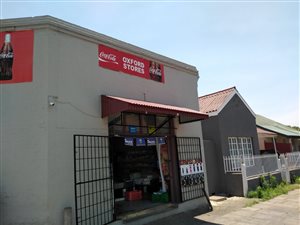 Commercial space in Lincoln Meade