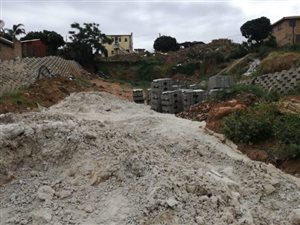 1009 m² Land available in Parlock