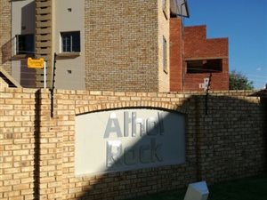 2 Bed Townhouse in Meyersdal