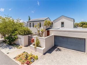 3 Bed House in Silvertree Estate
