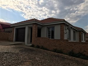 3 Bed House in Steeledale