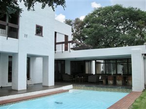 4 Bed House in Houghton Estate