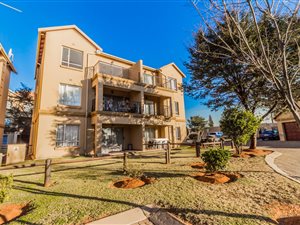 2 Bed Apartment in Pomona