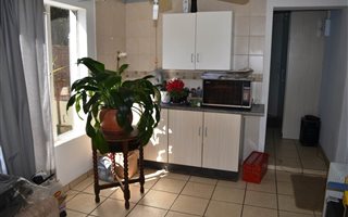 1 Bedroom Apartment in Kilner Park
