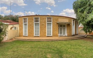 3 Bedroom House in Bramley