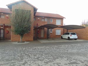 2 Bed Townhouse in Kosmosdal