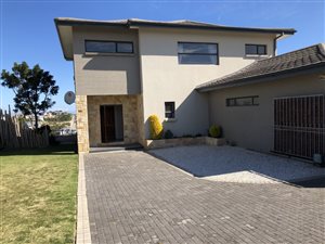 4 Bed Townhouse in Lovemore Park