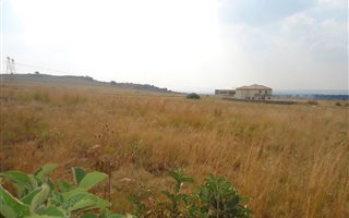 1335 m² Land available in Overkruin