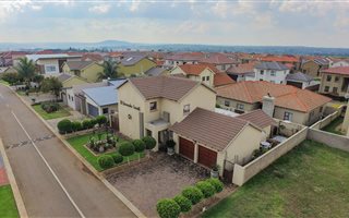 3 Bedroom House in Monavoni