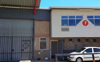 325 m² Industrial space in Mt Edgecombe