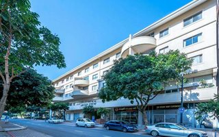 2 Bedroom Apartment in New Town Centre