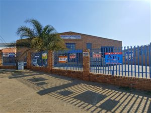 1725 m² Industrial space in Monavoni