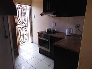 2 Bed House in Geluksdal