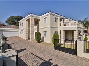 4 Bed House in Kyalami Crest