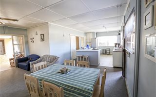 2 Bedroom House in East London Coast