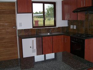 2 Bedroom Apartment in Honeydew Ridge