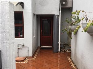 3 Bed Duplex in Lakefield