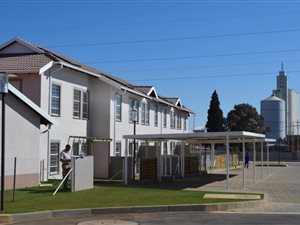 2 Bed Apartment in Randfontein