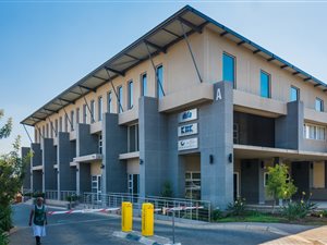 Office space in Lynnwood Park