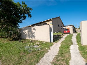 5 Bed House in Stoney Drift