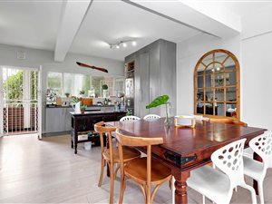 3 Bed Apartment in Birdhaven