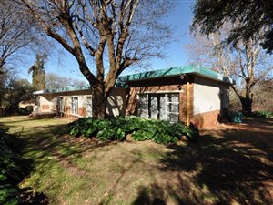 8.3 ha Smallholding in Houtkop AH
