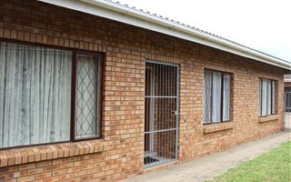 3 Bedroom Townhouse in Birdswood