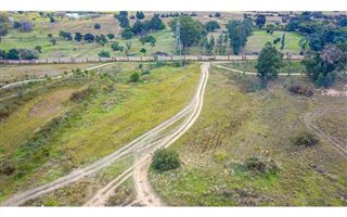 4996 m² Land available in Blue Hills Equestrian Estate