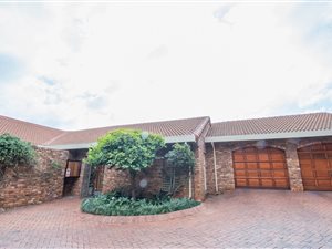3 Bed Townhouse in Lynnwood Ridge