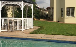 4 Bedroom House in Kyalami Gardens