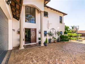 4 Bed House in Pinehaven