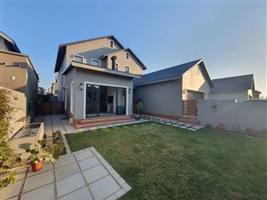 3 Bed House in Louwlardia