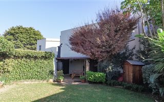 2 Bedroom Townhouse in Pierre van Ryneveld