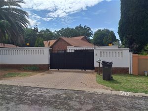 3 Bed House in Brackendowns