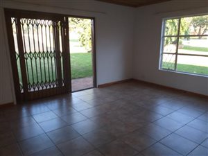 1 Bed Garden Cottage in Linbro Park